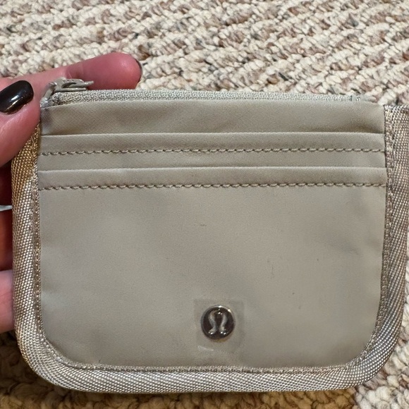 Lululemon Raw Linen True Identity Card Case - Picture 1 of 8